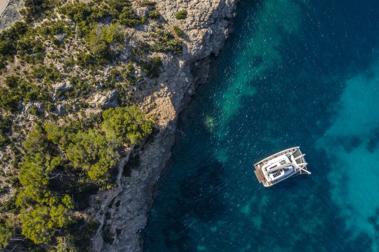 YachtsAgent is the official importer of Lagoon catamarans in Finland and an experienced sailing service provider in Croatia. Rent a boat or go on a ready-made sailing holiday.
