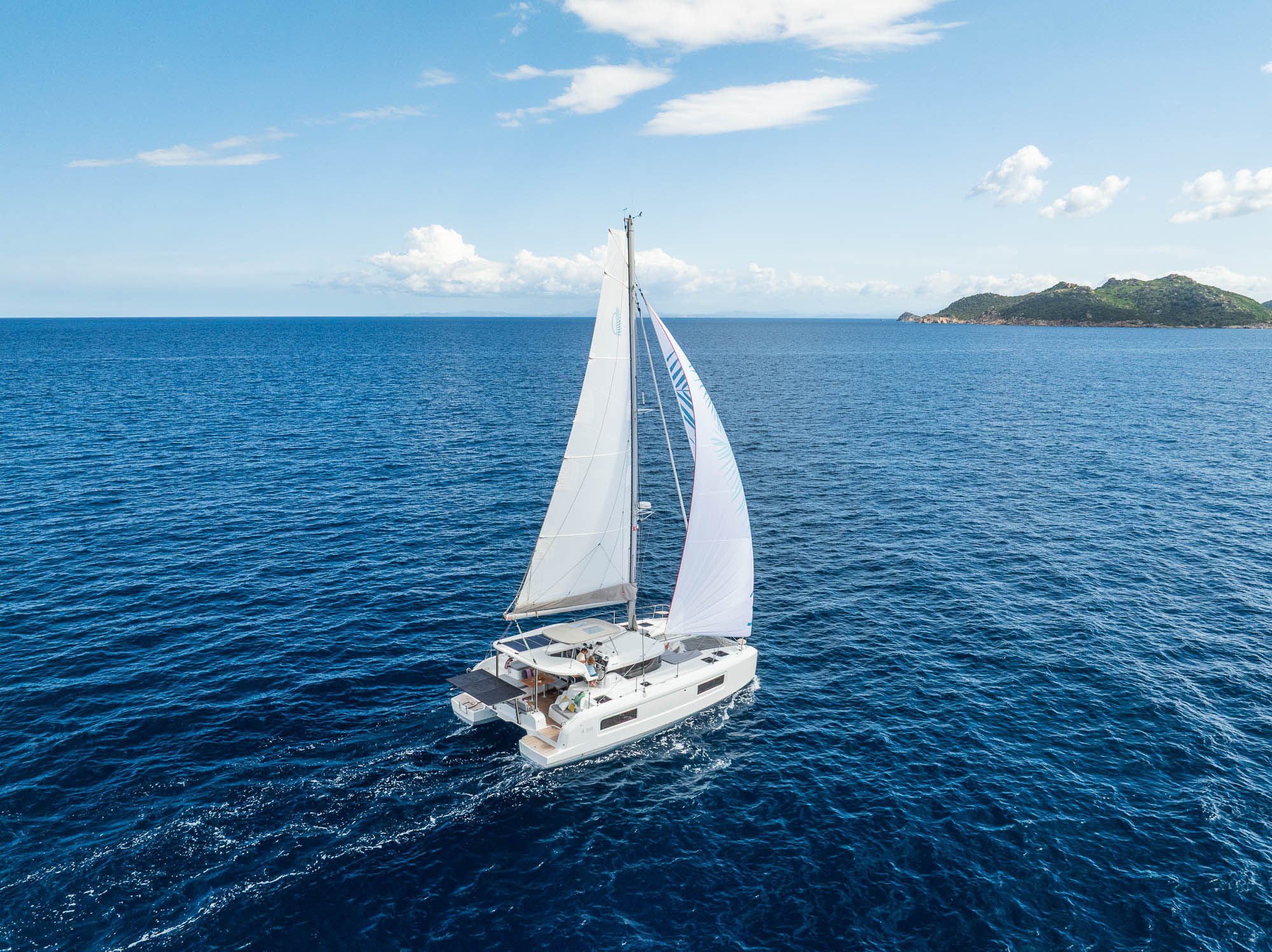 yachtsagent-lagoon-381 kopio