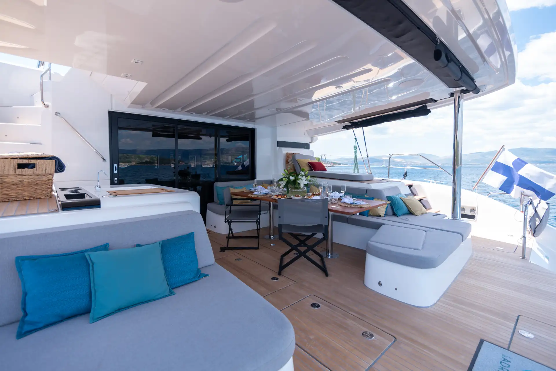Adriatic Pearl Lagoon 55 -luksuskatamaraani charter-lomalle Kroatiassa