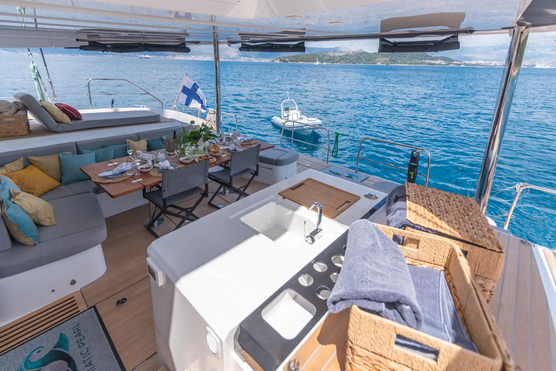 Adriatic Pearl Lagoon 55 -luksuskatamaraani charter-lomalle Kroatiassa